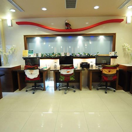 Hotel Kindness Xin Jue Jiang Kaohsiung Exterior foto