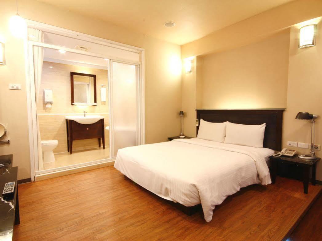 Hotel Kindness Xin Jue Jiang Kaohsiung Exterior foto