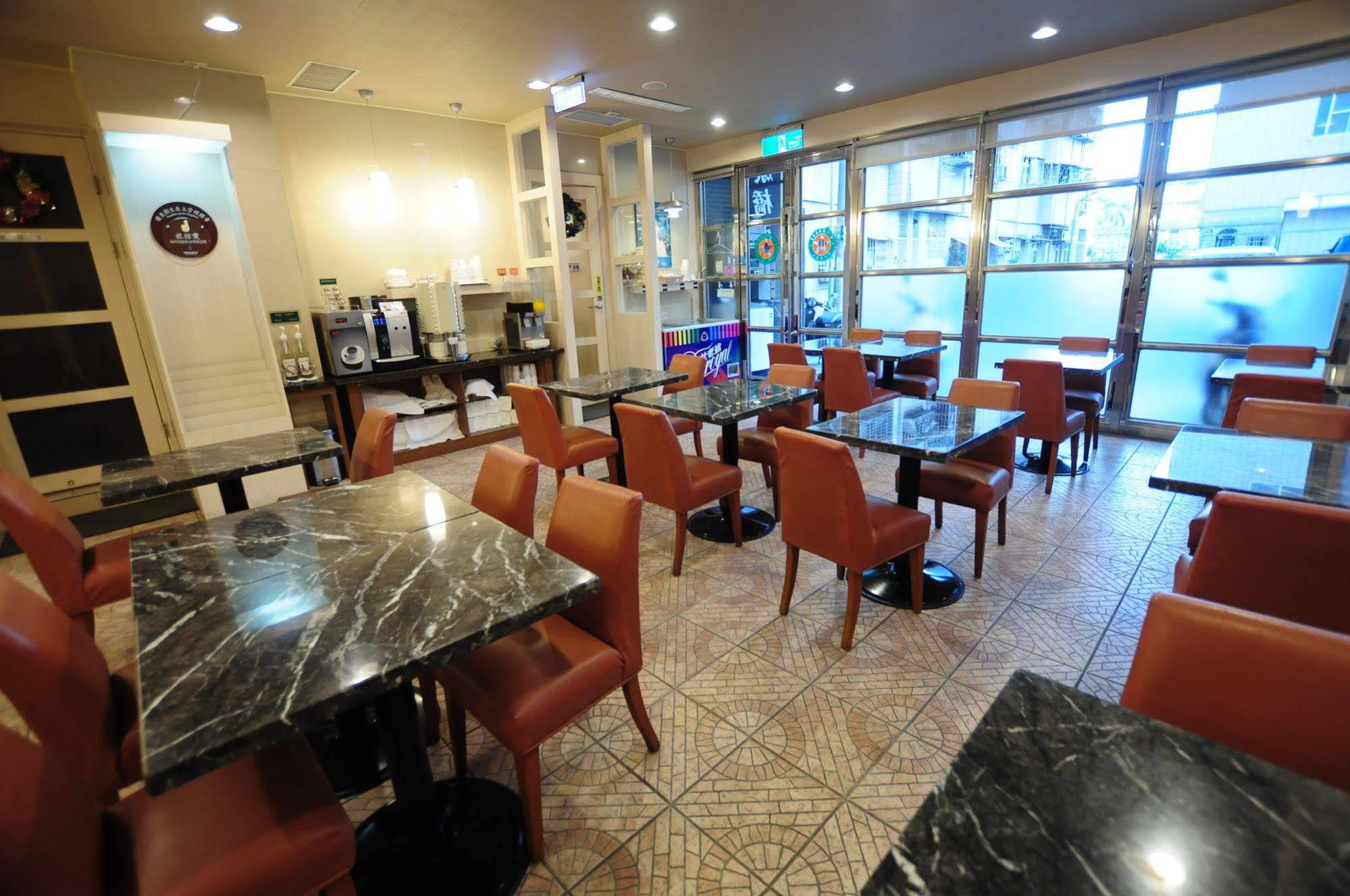Hotel Kindness Xin Jue Jiang Kaohsiung Exterior foto