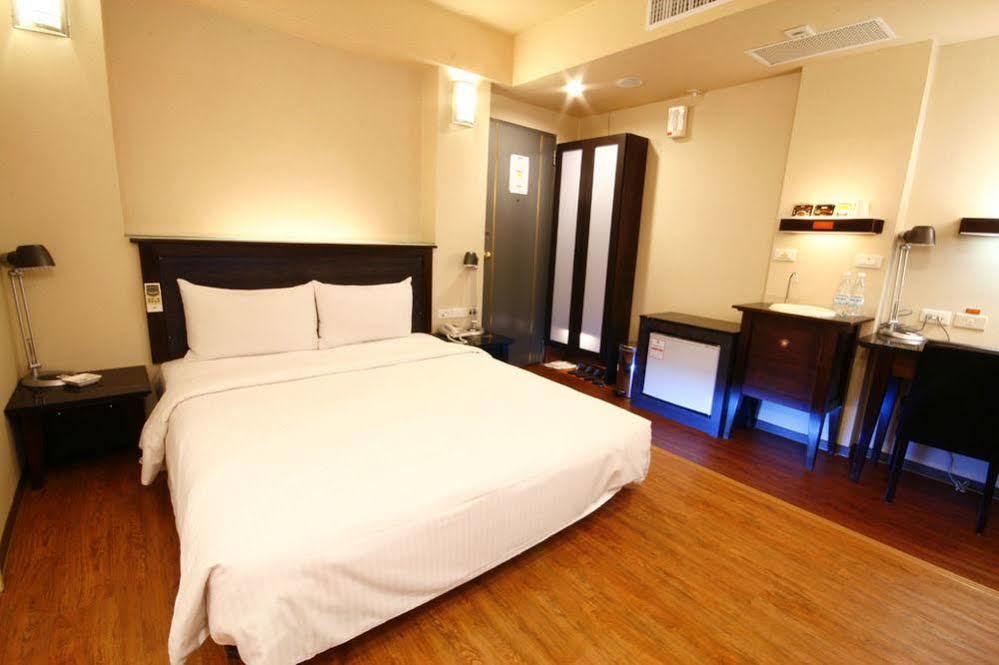 Hotel Kindness Xin Jue Jiang Kaohsiung Exterior foto
