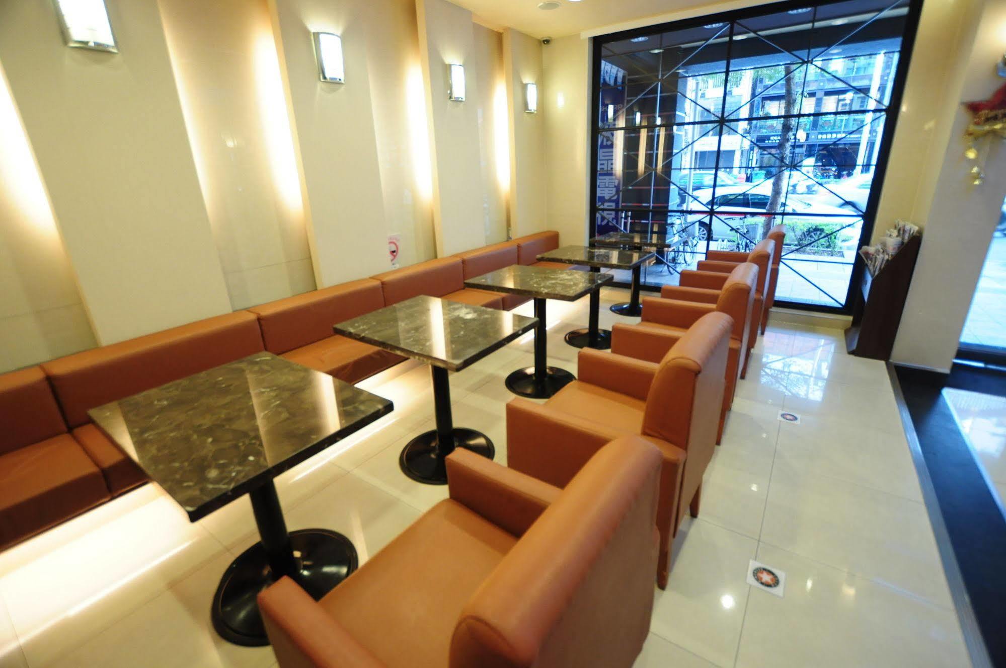 Hotel Kindness Xin Jue Jiang Kaohsiung Exterior foto